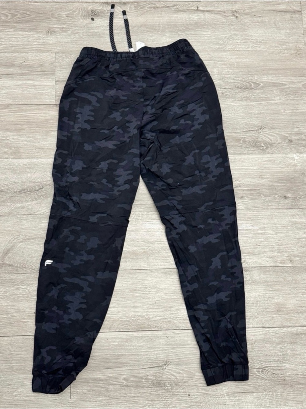 Fabletics The One Jogger XS Black Tonal Camo Zip Pocket - Picture 3 of 6
